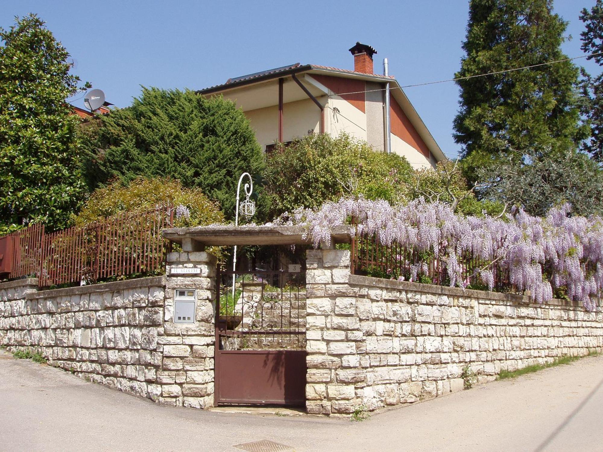 B&B Il Glicine Bedizzole ภายนอก รูปภาพ