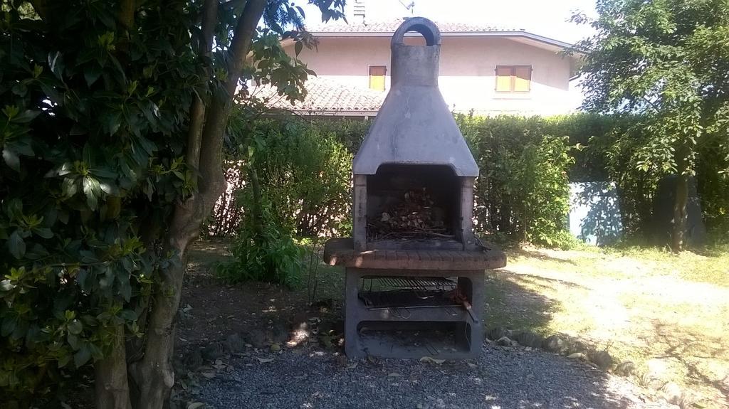 B&B Il Glicine Bedizzole ภายนอก รูปภาพ