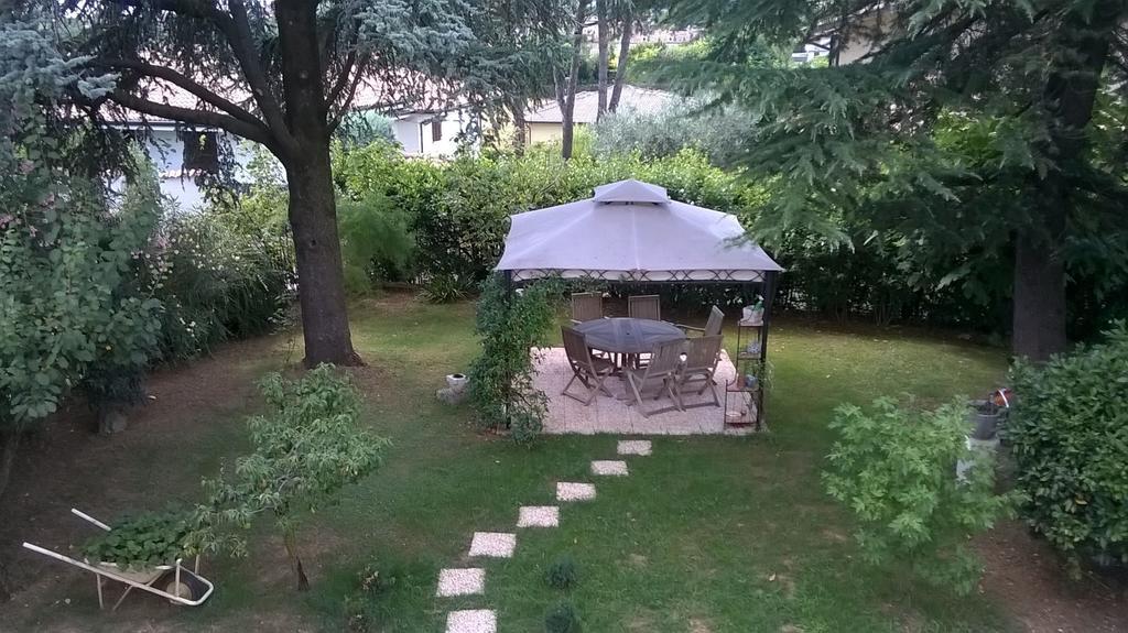 B&B Il Glicine Bedizzole ภายนอก รูปภาพ