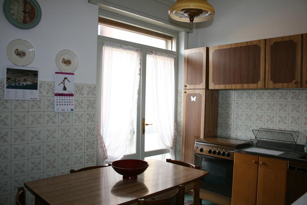 B&B Il Glicine Bedizzole ภายนอก รูปภาพ