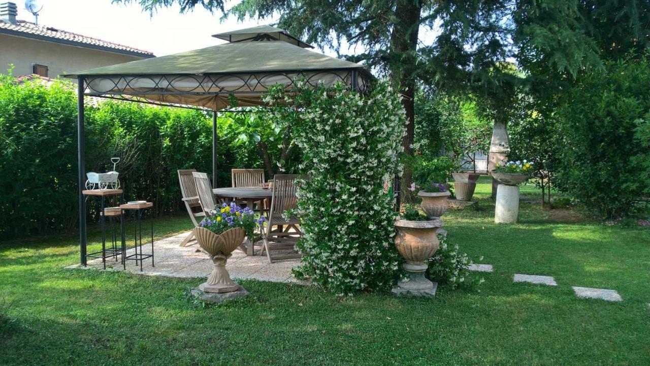 B&B Il Glicine Bedizzole ภายนอก รูปภาพ